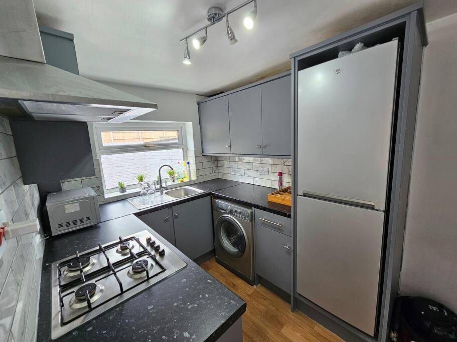 普雷斯顿Convenient 3 Bed, Pr1 Near Uclan N Train Station别墅 外观 照片