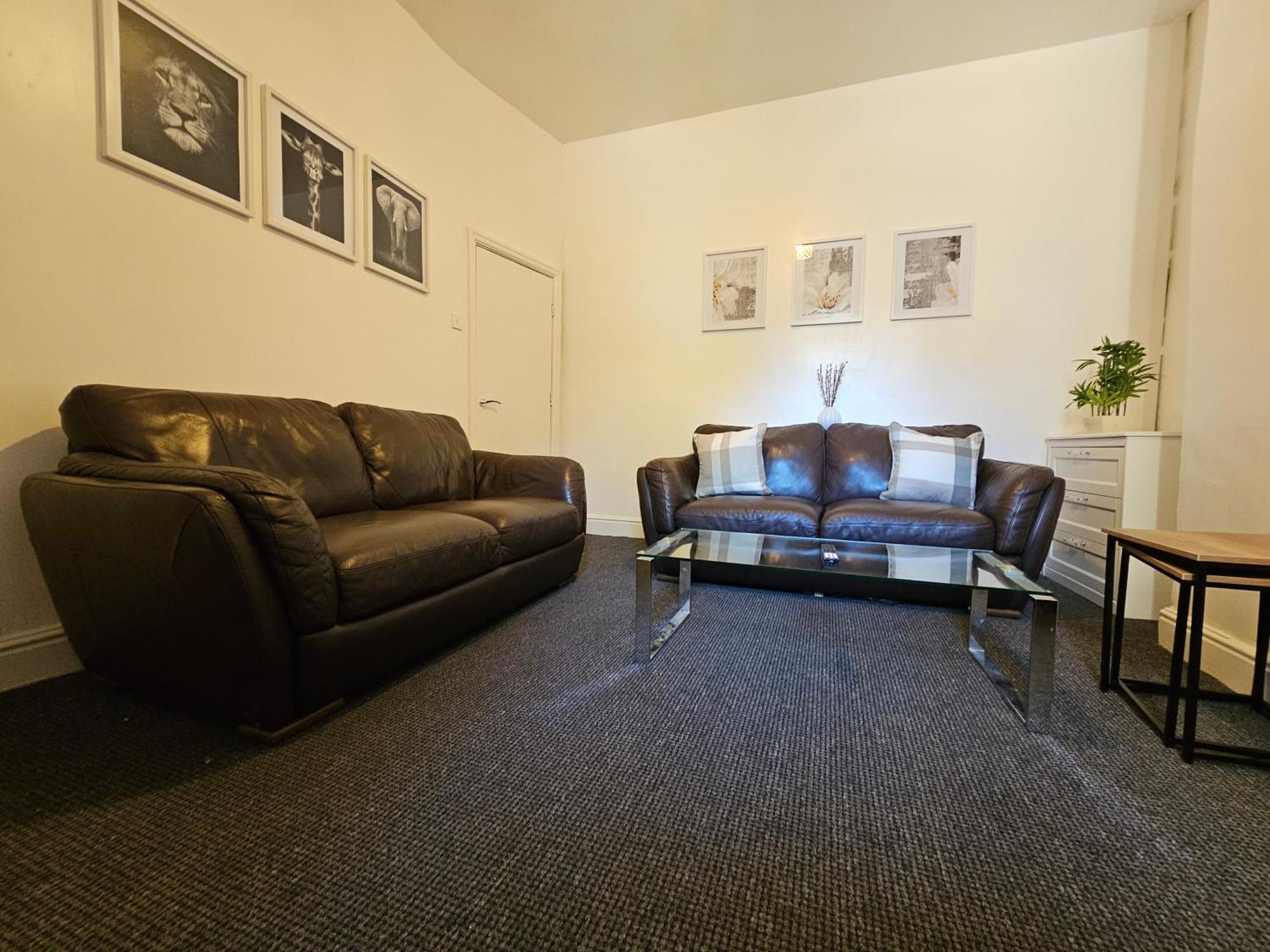 普雷斯顿Convenient 3 Bed, Pr1 Near Uclan N Train Station别墅 外观 照片